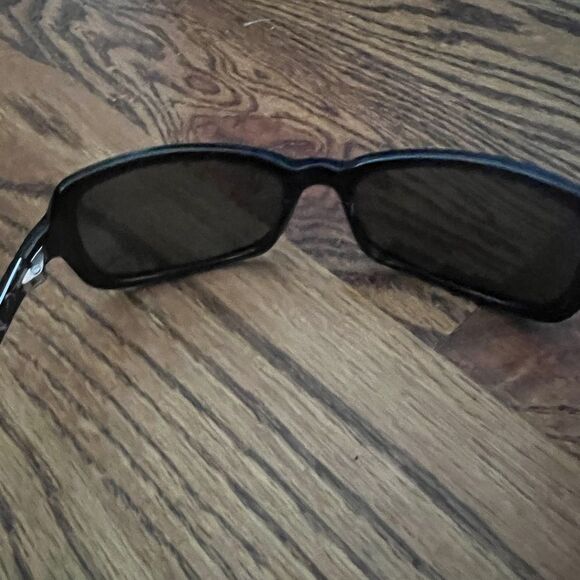 kate spade Black Sporty Sunglasses with Wraparound Design main image 5